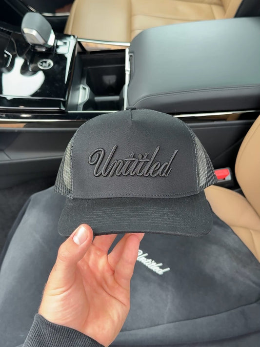 BLACK/BLACK CAP